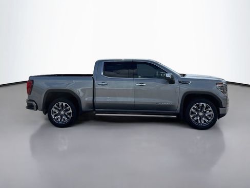 Used 2024 GMC Sierra 1500 Denali w/ Denali Reserve Package AWD/4WD image 8