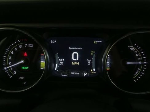 Used 2023 Jeep Wrangler Unlimited w/ 8.4" Radio Group AWD/4WD image 33