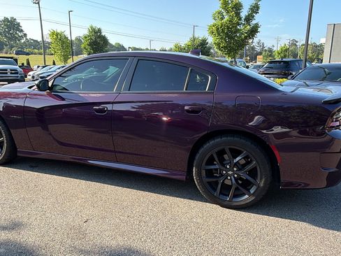Used 2020 Dodge Charger R/T w/ Blacktop Package RWD image 10