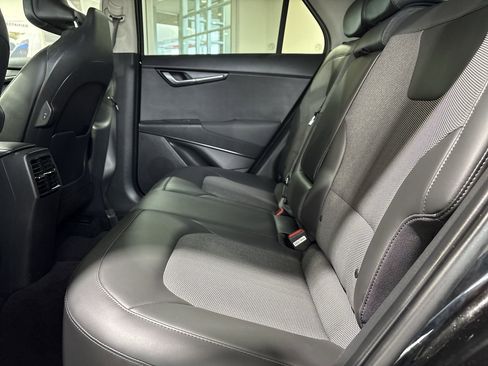 Used 2023 Kia Niro EX image 23