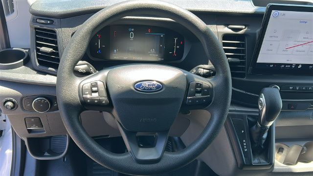 New 2026 Ford Transit 250 148 Medium Roof w/ Load Area Protection Package RWD image 18