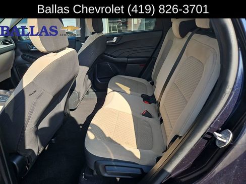 Used 2021 Ford Escape SE image 25