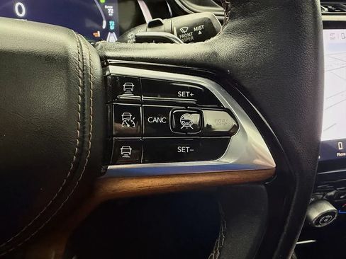 Used 2022 Jeep Grand Cherokee Summit AWD/4WD image 15