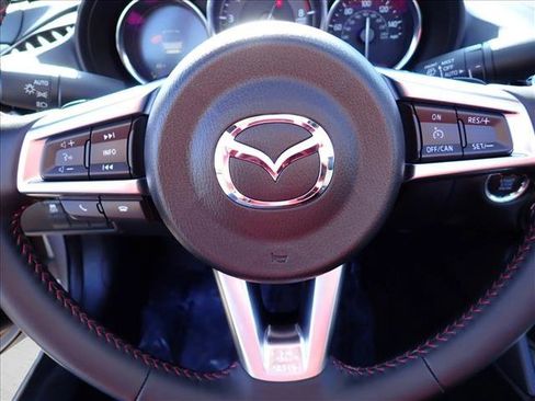 Used 2019 MAZDA MX-5 Miata Grand Touring RWD image 12