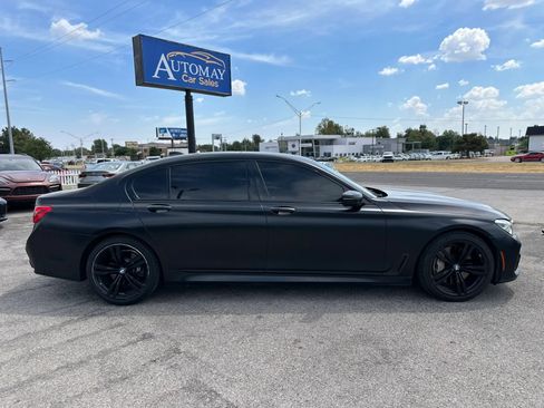 Used 2018 BMW 750i RWD image 5
