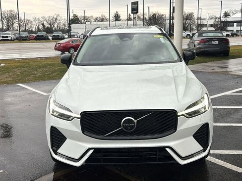 New 2026 Volvo XC60 B5 Plus w/ Protection Package Premier image 5