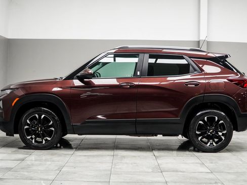 Used 2022 Chevrolet TrailBlazer LT w/ Convenience Package image 9