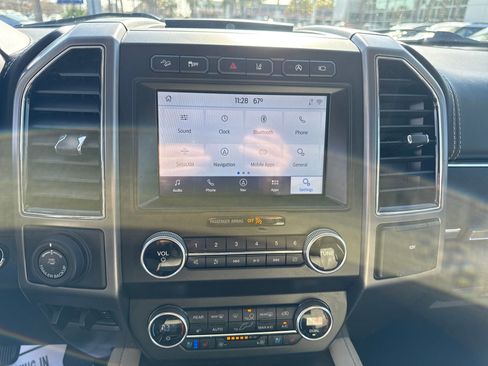 Certified 2020 Ford Expedition Platinum image 18