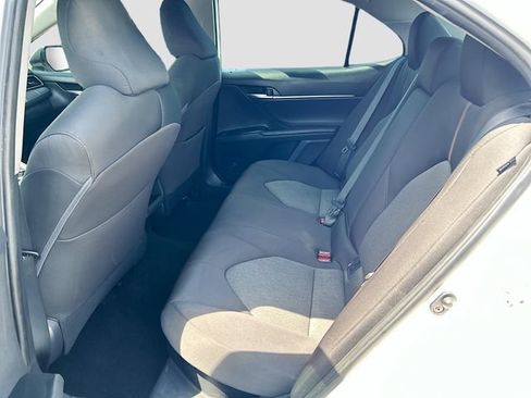 Used 2019 Toyota Camry LE FWD image 20