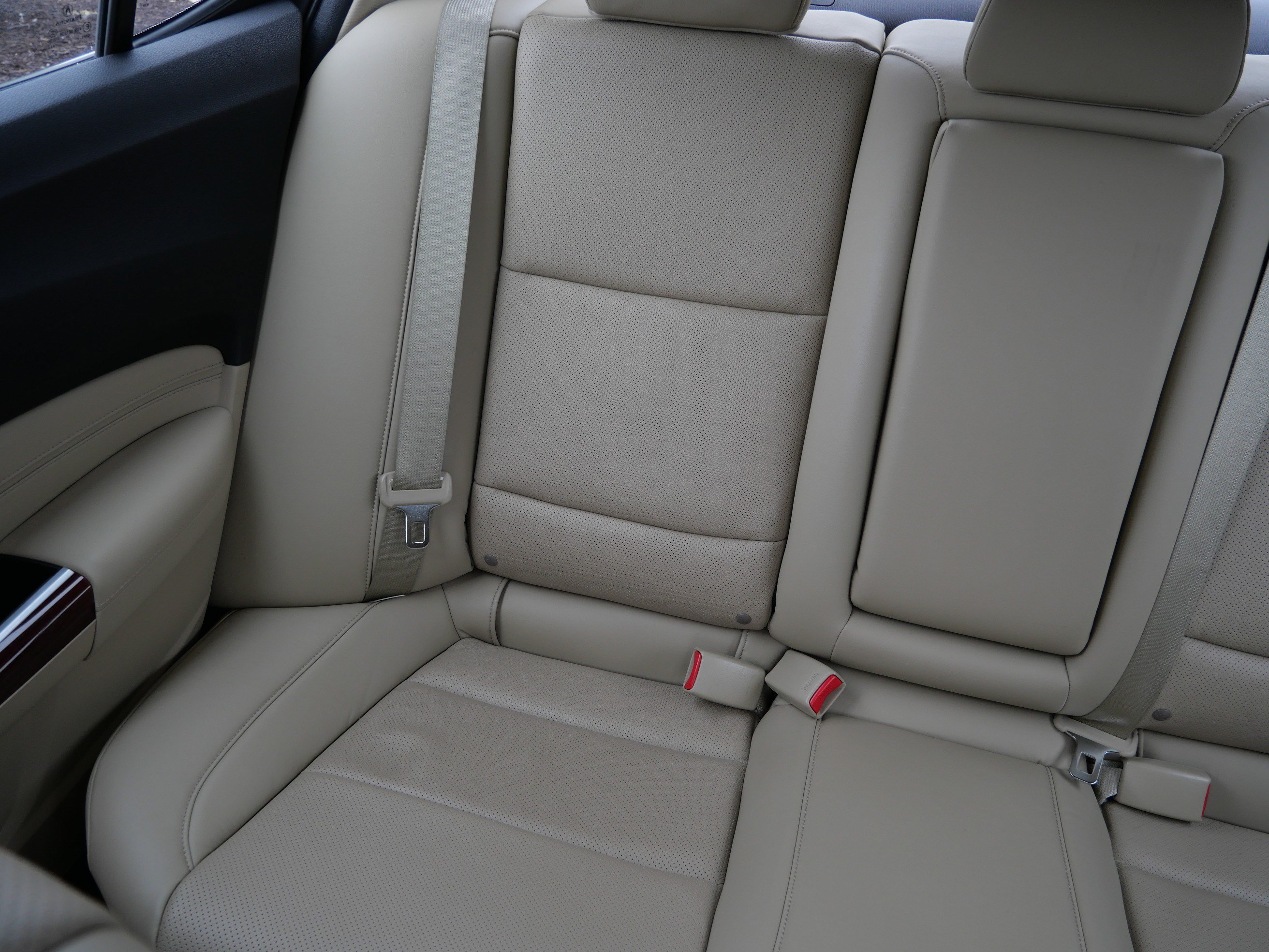 Used 2015 Acura TLX w/ Technology Package FWD image 12