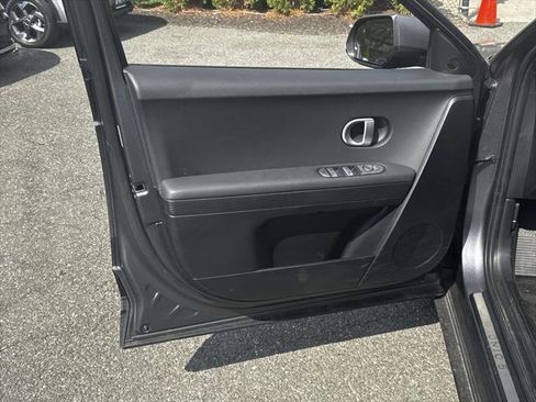Used 2024 Hyundai Ioniq 5 SEL AWD/4WD image 15