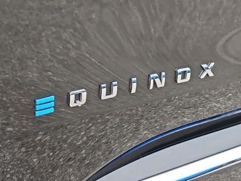 Used 2025 Chevrolet Equinox EV LT FWD image 30