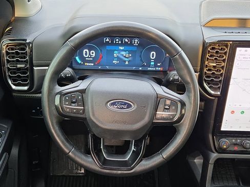 Used 2024 Ford Ranger Lariat w/ FX4 Off-Road Package image 16