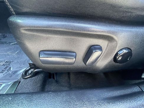 Used 2014 Toyota Camry SE image 16