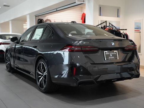 New 2027 BMW 530i xDrive w/ M Sport Package AWD/4WD image 2