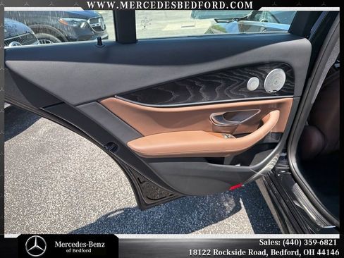 Used 2017 Mercedes-Benz E 300 image 21