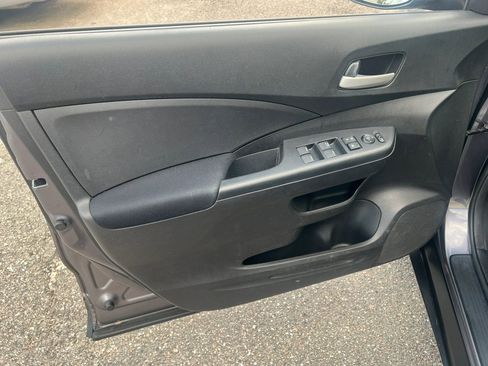 Used 2016 Honda CR-V LX image 6
