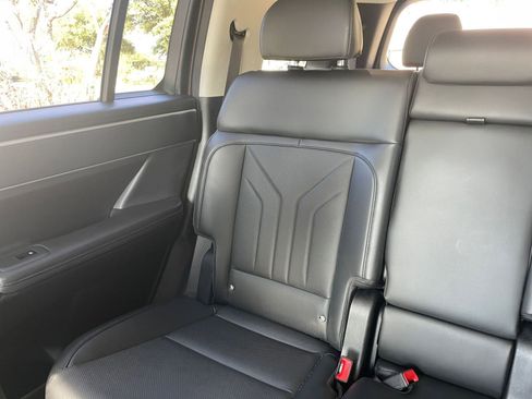 Used 2025 Hyundai Santa Fe SEL image 38