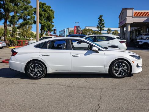 Used 2021 Hyundai Sonata Blue image 3