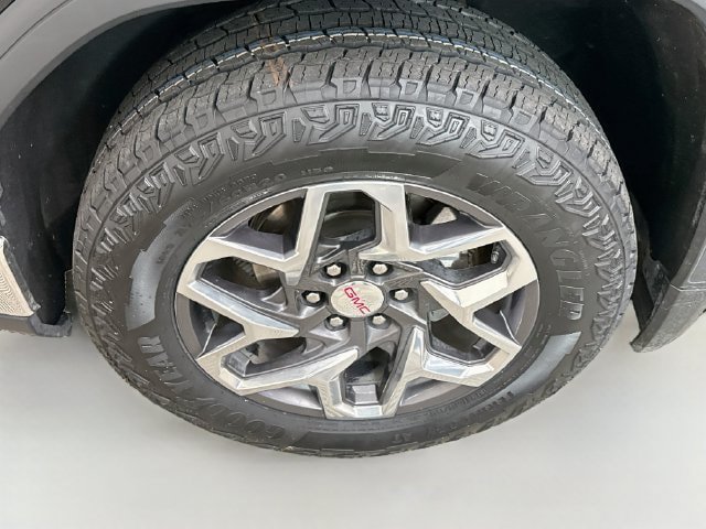 Used 2024 GMC Sierra 1500 SLT AWD/4WD image 32
