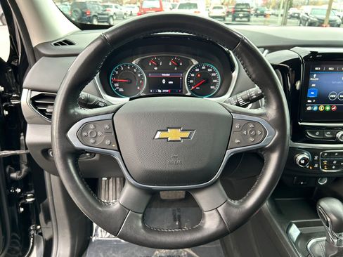 Used 2021 Chevrolet Traverse LT w/ LPO, Floor Liner Package image 12