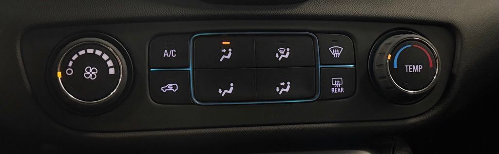 Used 2024 GMC Terrain SLE FWD image 20