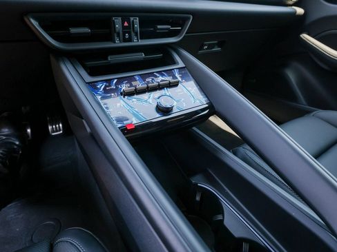 New 2025 Porsche Macan Turbo Electric image 20