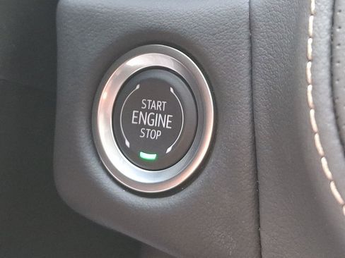 Used 2024 Chevrolet Suburban Premier w/ Premium Package image 25