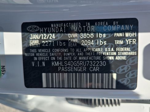 Used 2024 Hyundai Elantra SEL w/ Convenience Package FWD image 34