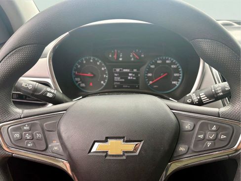 Used 2021 Chevrolet Equinox LS w/ LS Convenience Package FWD image 13
