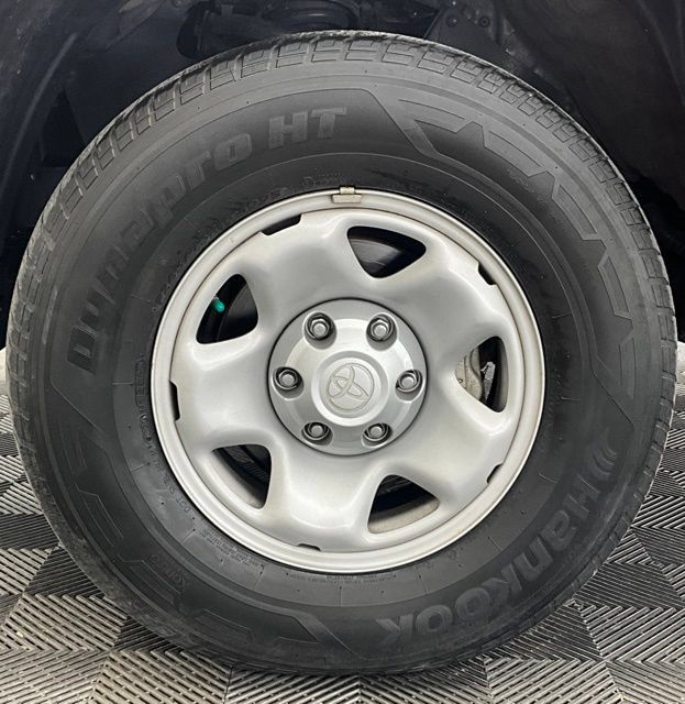 Used 2021 Toyota Tacoma SR AWD/4WD image 20