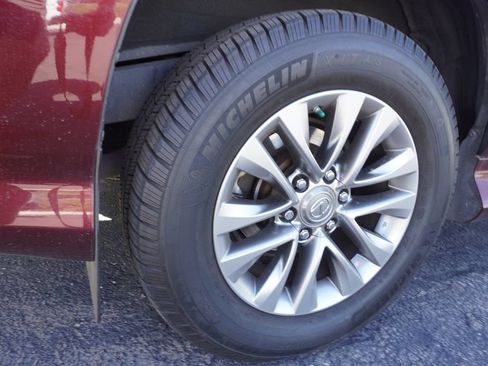 Used 2015 Lexus GX 460 Luxury AWD/4WD image 9