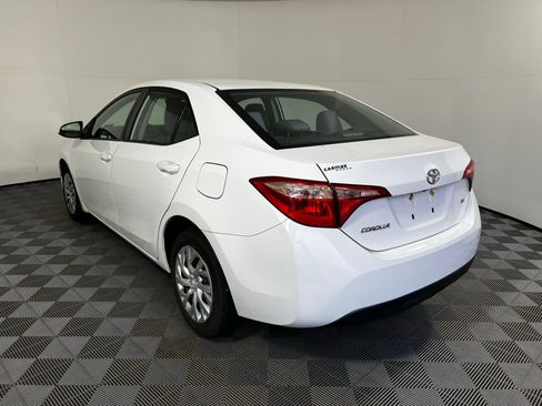 Used 2019 Toyota Corolla LE FWD image 7