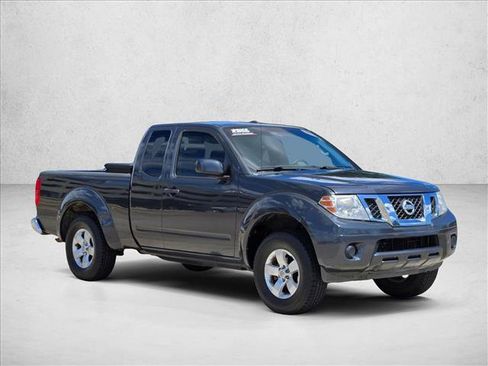 Used 2013 Nissan Frontier SV RWD image 3