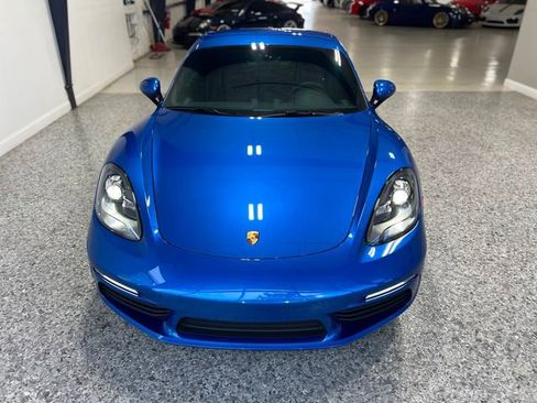 Used 2018 Porsche 718 Cayman RWD image 15
