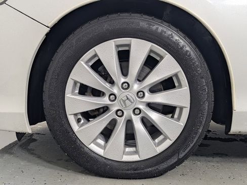 Used 2014 Honda Accord EX-L image 11