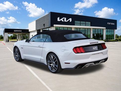 Used 2017 Ford Mustang GT Premium w/ Equipment Group 401A RWD image 7