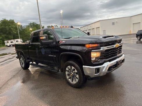 Used 2025 Chevrolet Silverado 2500 LT w/ All Star Edition AWD/4WD image 6