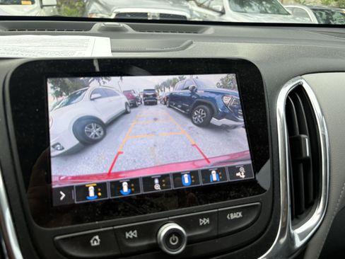 Used 2019 Chevrolet Equinox Premier FWD image 12