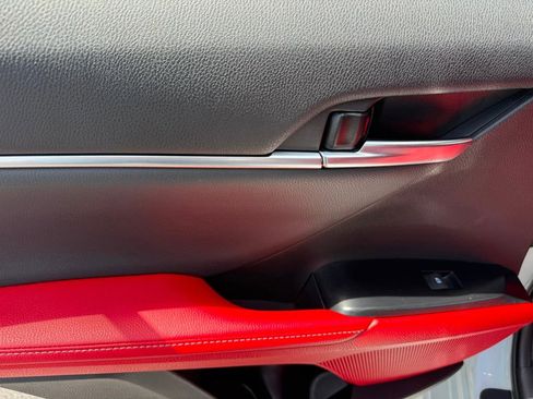 Used 2020 Toyota Camry XSE FWD image 25