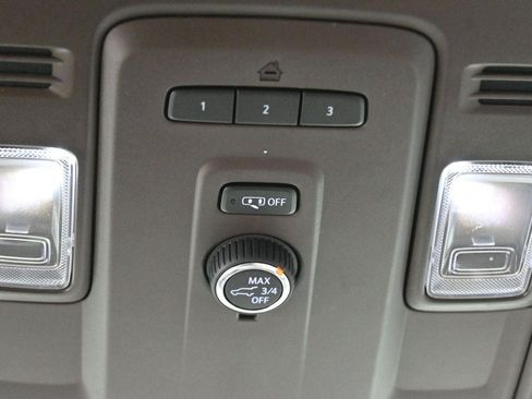 Used 2021 Chevrolet Tahoe Z71 AWD/4WD image 30