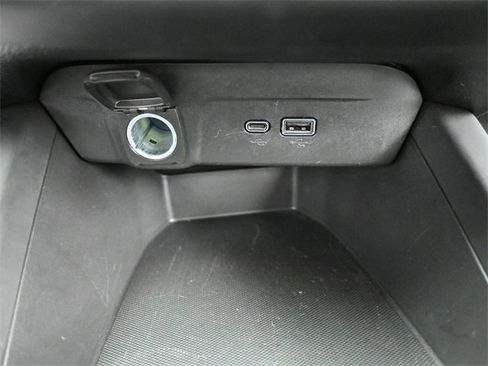 Used 2025 Chevrolet Trax LS image 24