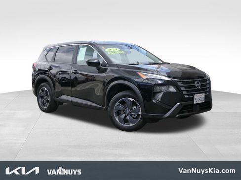 Used 2024 Nissan Rogue SV FWD image 1