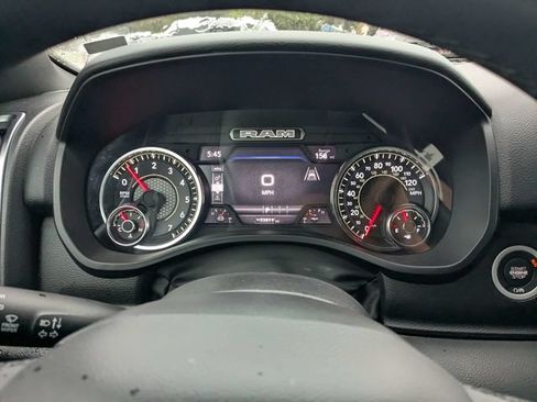 Used 2025 RAM 1500 Big Horn AWD/4WD image 40