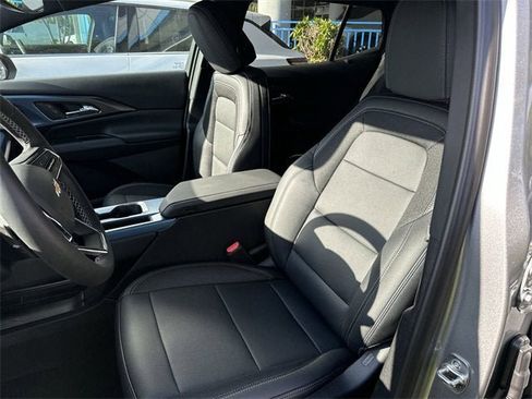 New 2026 Chevrolet Equinox EV LT image 30