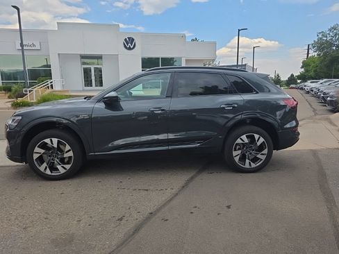 Used 2022 Audi e-tron Premium AWD/4WD image 2