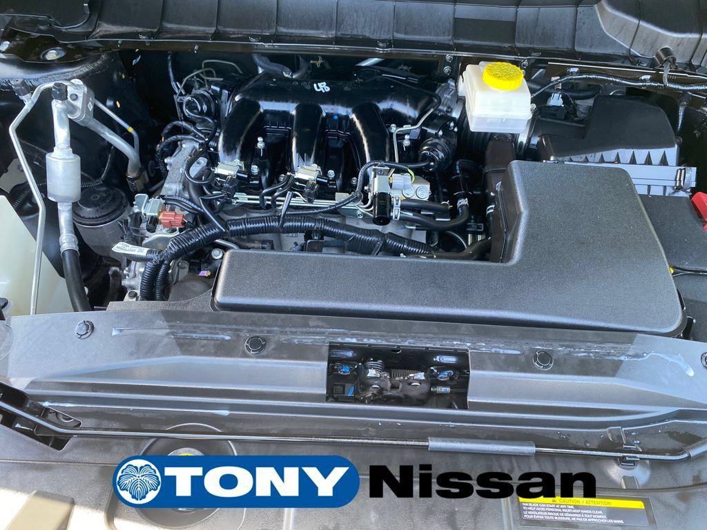Used 2024 Nissan Pathfinder SV FWD image 10