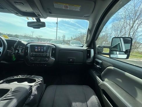 Used 2017 Chevrolet Silverado 2500 LT w/ LT Convenience Package image 29