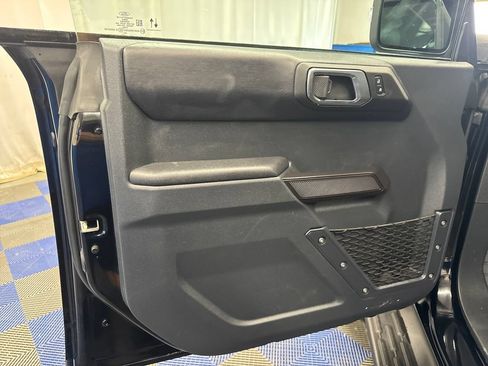 Certified 2025 Ford Bronco Outer Banks w/ Sasquatch Package AWD/4WD image 10