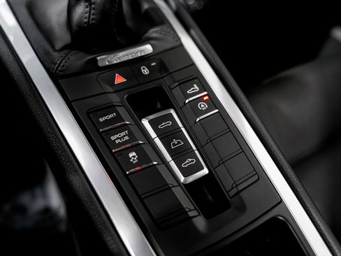 Used 2012 Porsche 911 Carrera image 15